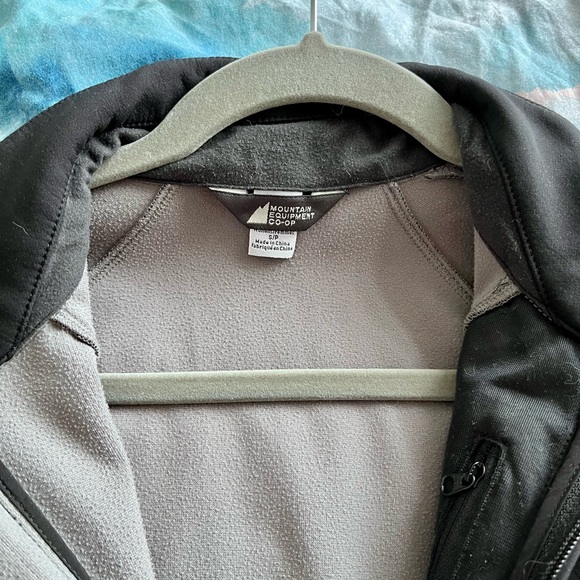 MEC Nylon Performance Shell Jacket, Black, Size Small - Picture 5 of 7